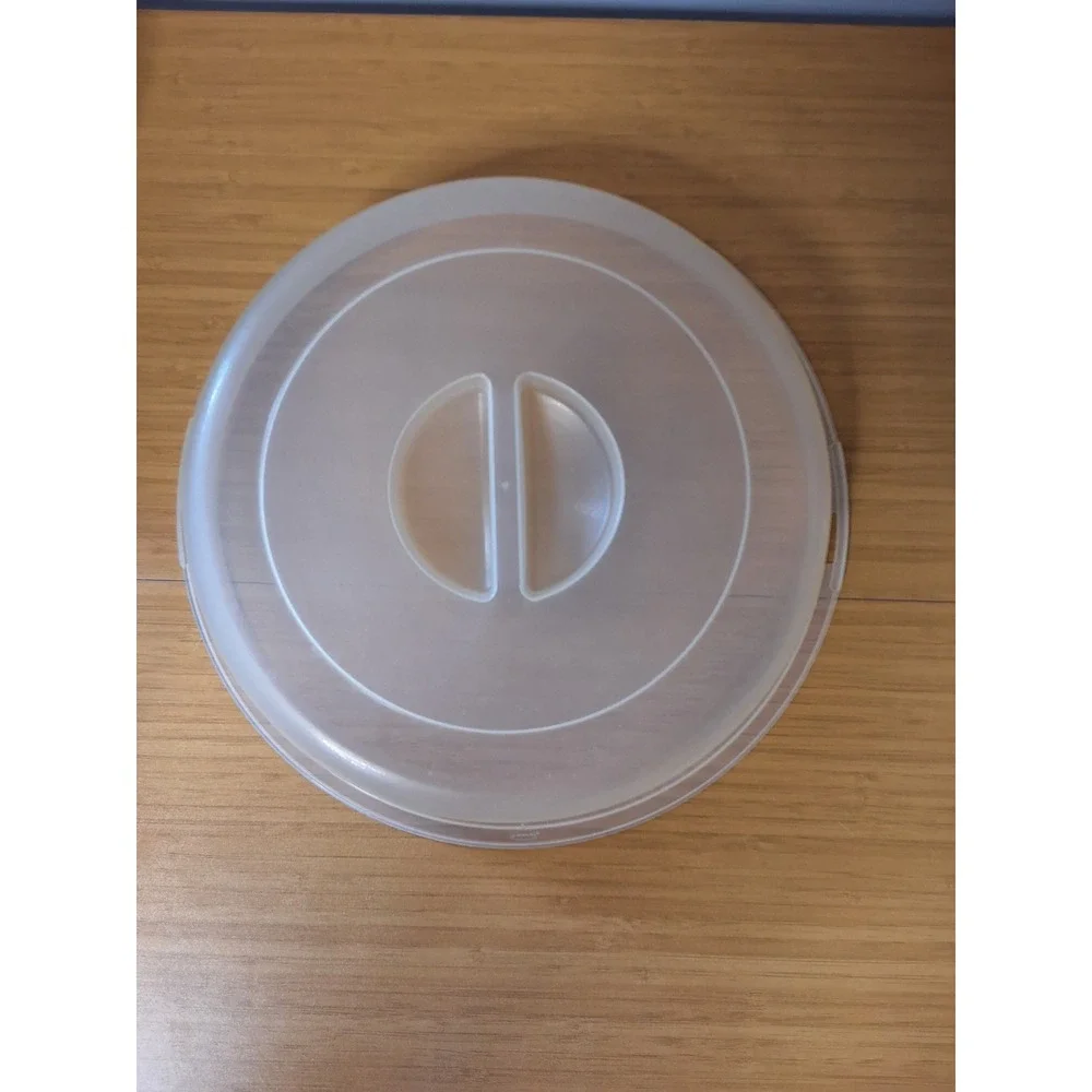 Vintage Rubbermaid Servin Saver Veggie Tray 7 Compartment Round Platter with Lid